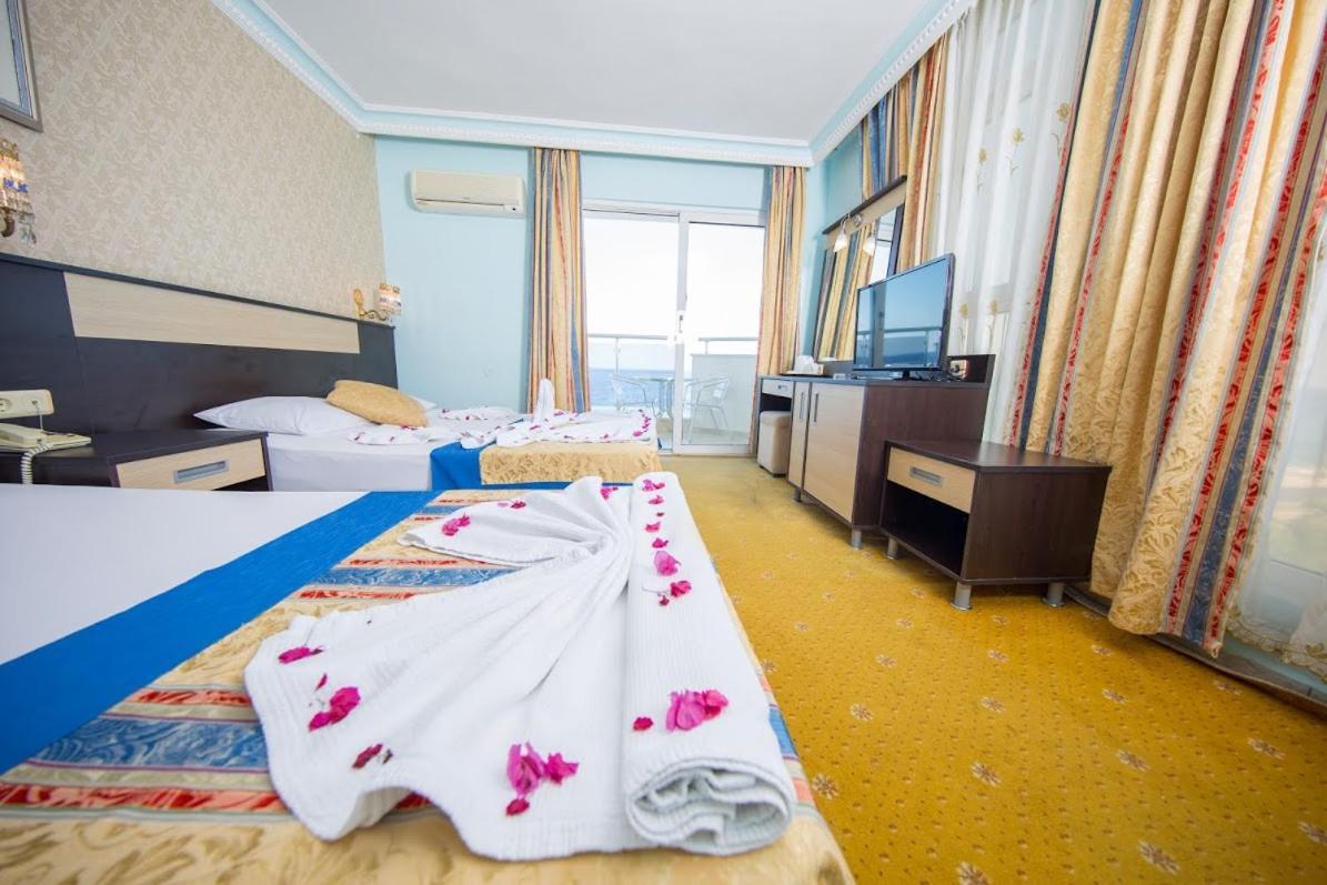 First Class Hotel Alanya Buitenkant foto