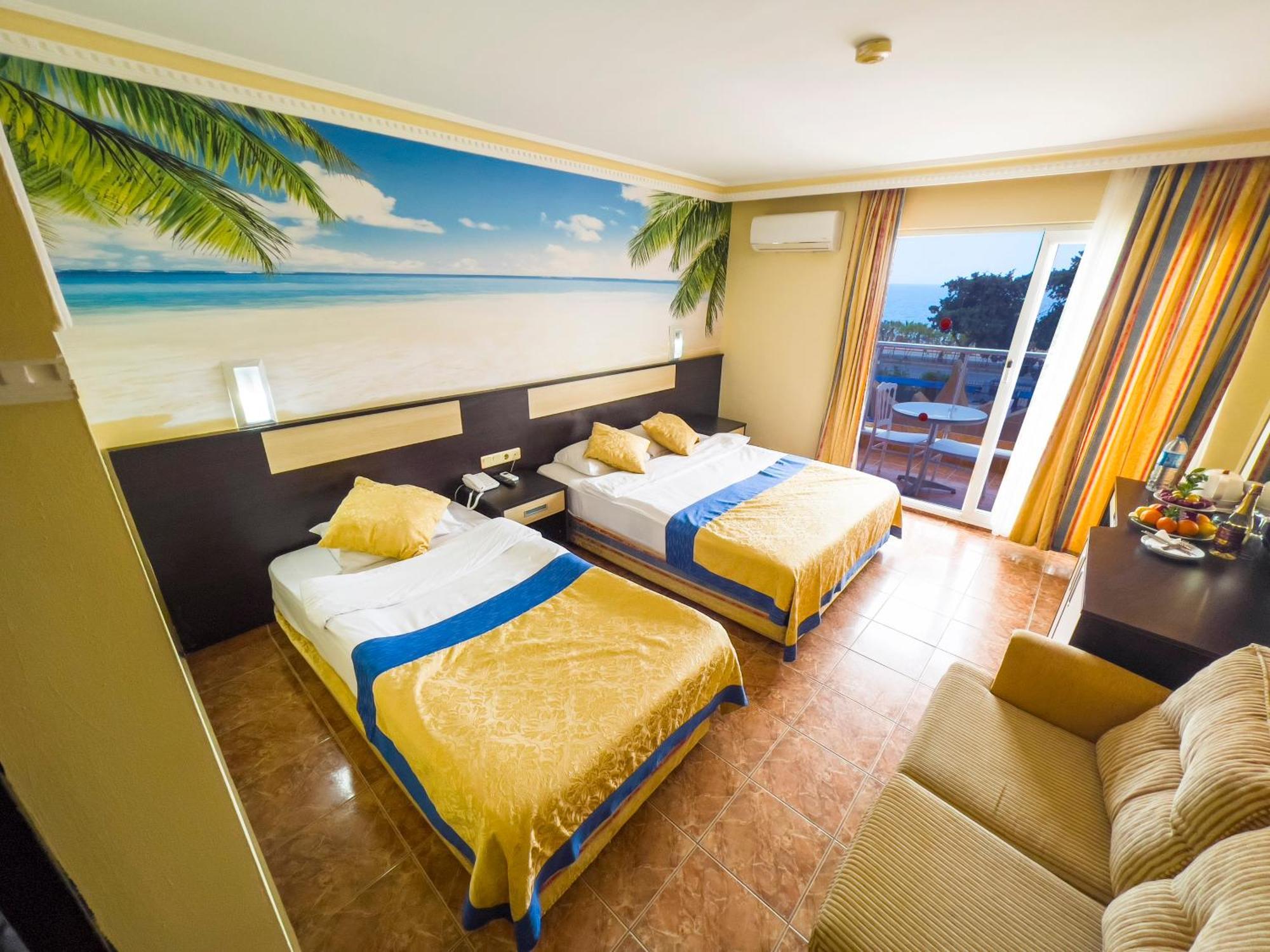 First Class Hotel Alanya Buitenkant foto