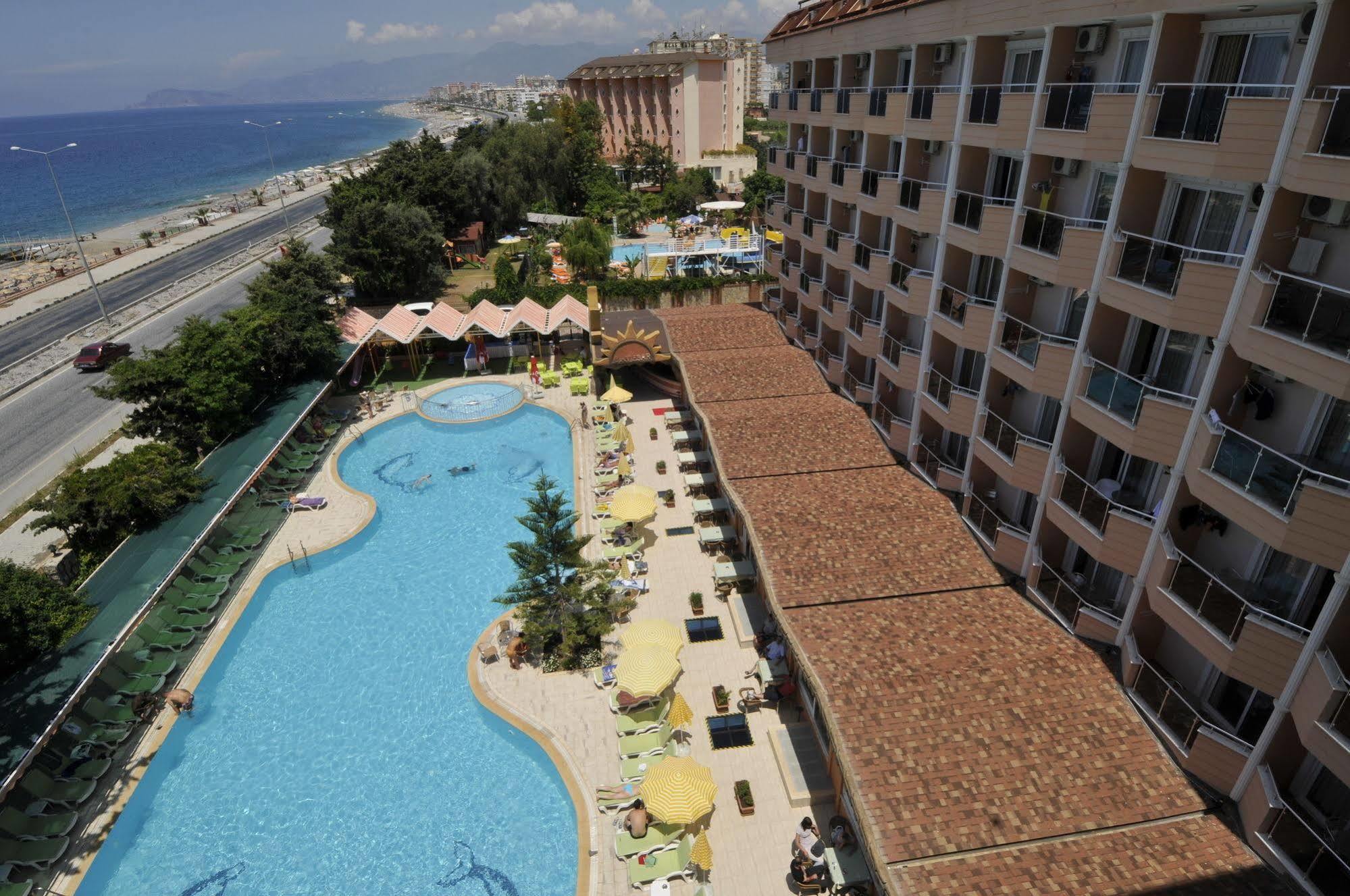 First Class Hotel Alanya Buitenkant foto