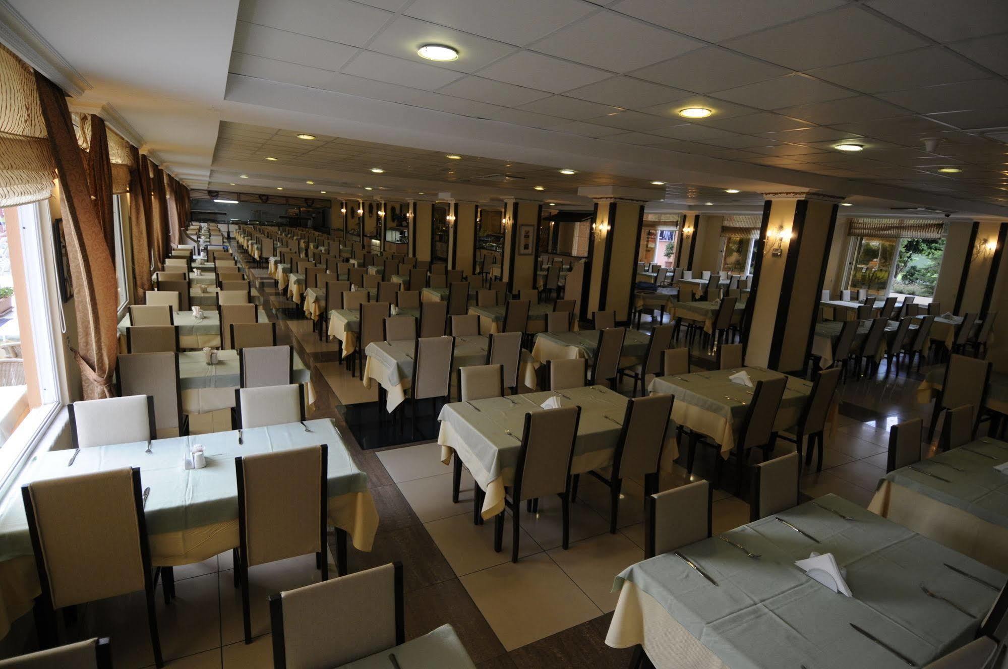 First Class Hotel Alanya Buitenkant foto